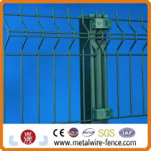 Fábrica de atacado Popular Design Ferro fundido soldado Wire Mesh Fence